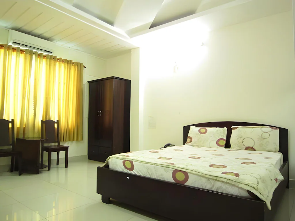 Ánh Linh Hotel